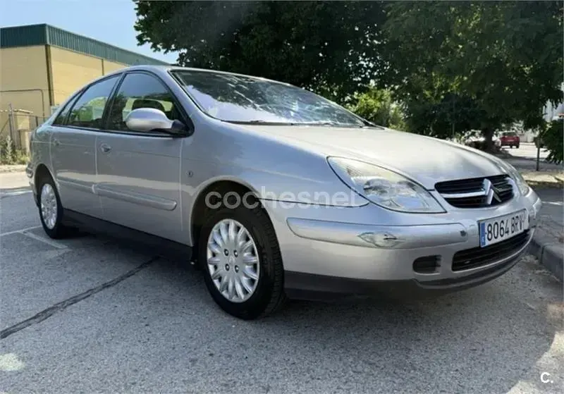 Usado Citroën C5 110 CV (80 kW) 2002 Gris / plata Berlina