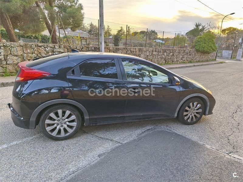 Usado Honda Civic Executive 150 CV (110 kW) 2014 Negro Berlina