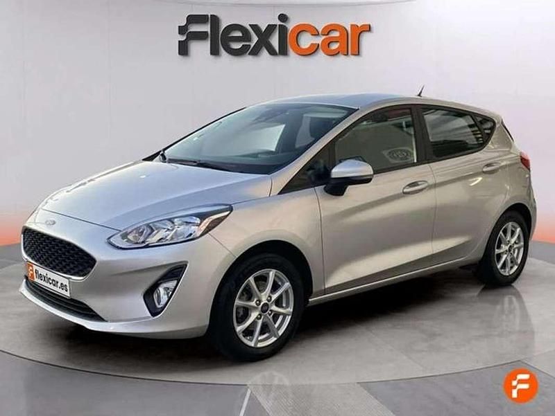 Usado Ford Fiesta Active 86 CV (63 kW) 2018 Gris Utilitario