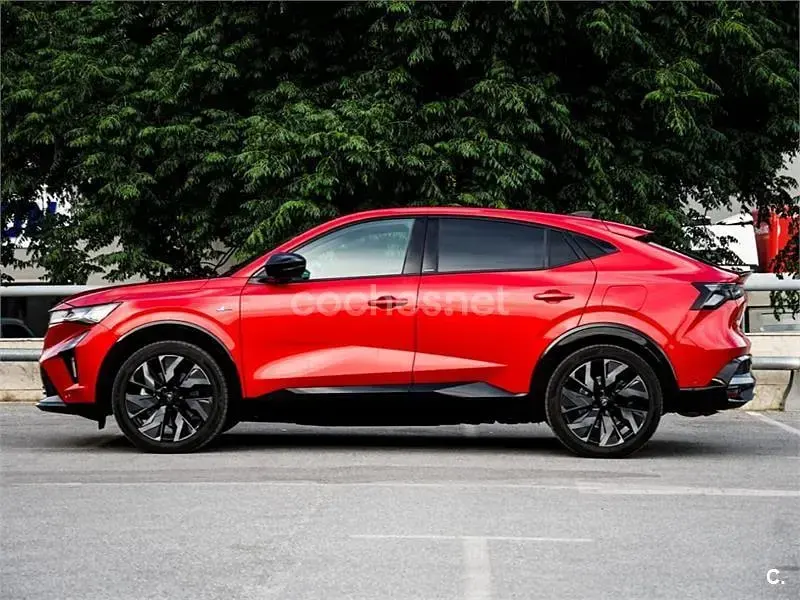 Usado Renault Rafale 300 CV (220 kW) 2025 Rojo SUV