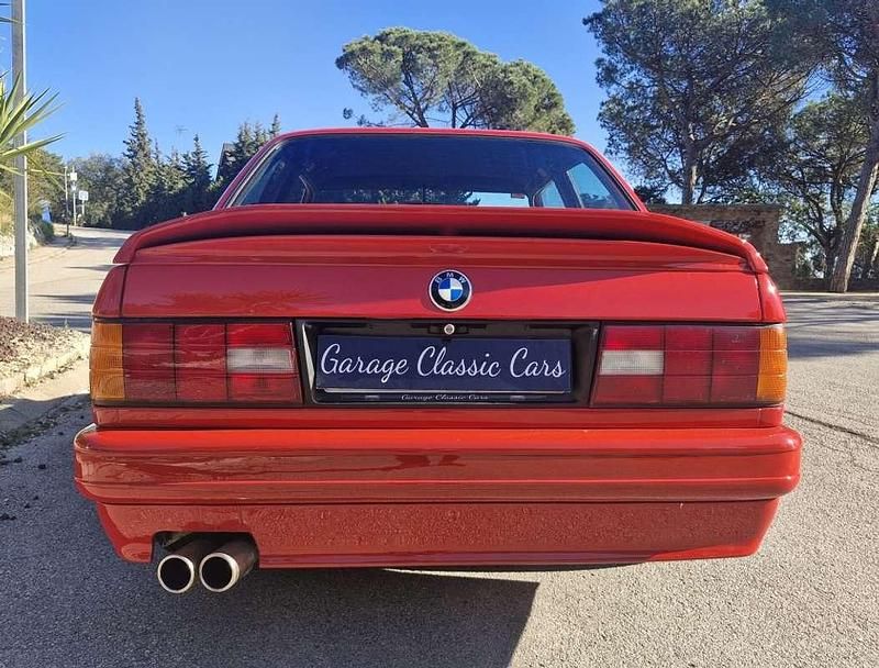 Usado BMW 318 Sport Line 136 CV (100 kW) 1991 Rojo Berlina