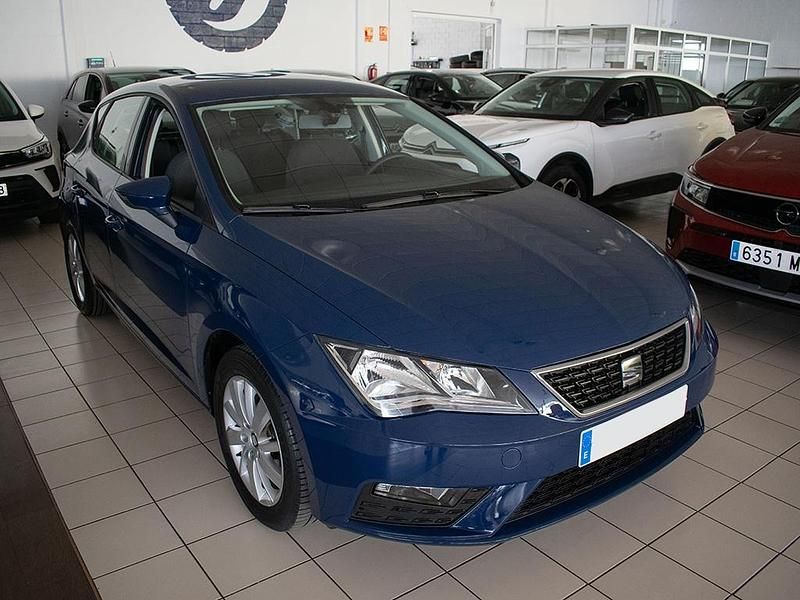 Azul Usado 2019 Seat Leon Reference Berlina | 15.500 € (Un poco caro) - Imagen 1/4