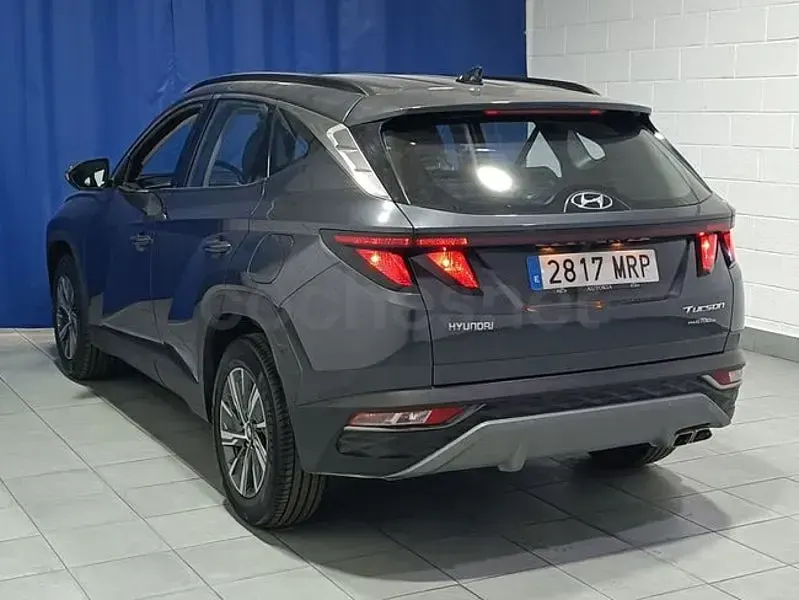 Usado Hyundai Tucson 115 CV (84 kW) 2024 Gris / plata SUV