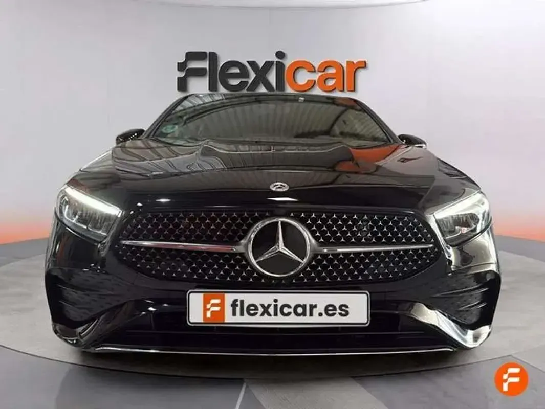 Usado Mercedes A200 150 CV (110 kW) 2024 Negro Berlina