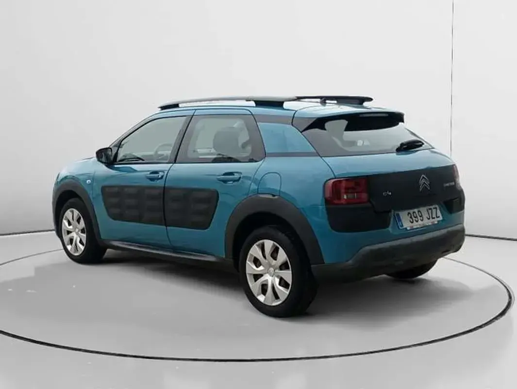 Usado Citroën C4 Cactus Feel 82 CV (60 kW) 2017 Azul Utilitario