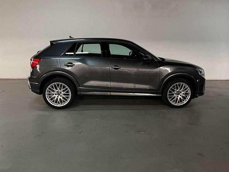 Usado Audi Q2 150 CV (110 kW) 2025 Gris SUV