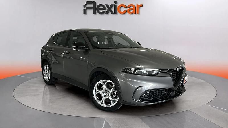 Usado Alfa Romeo Tonale Sprint 130 CV (95 kW) 2023 Gris SUV