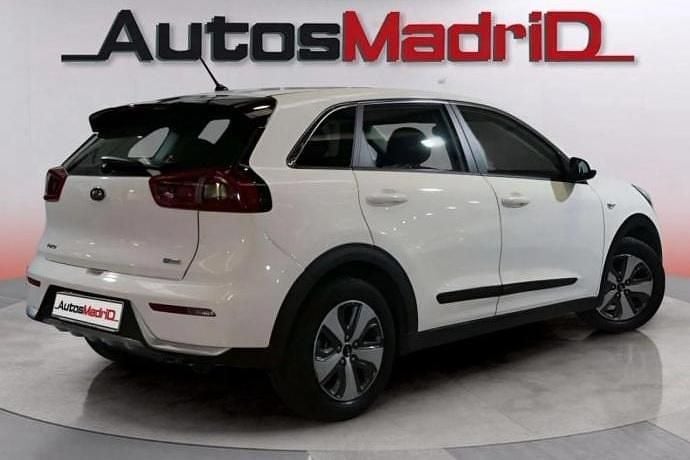 Usado Kia Niro 141 CV (103 kW) 2019 Blanco SUV