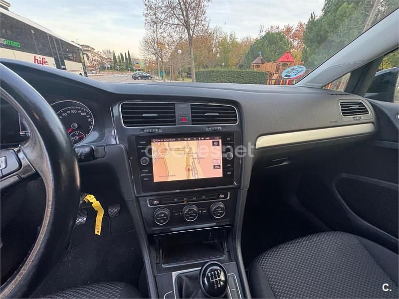 Usado VW Golf VII Business 115 CV (84 kW) 2017 Negro Berlina