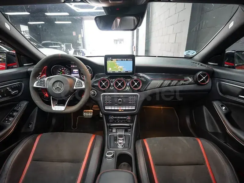 Käytetty Mercedes CLA45 AMG 381 HP (280 kW) 2017 Punainen Sedan