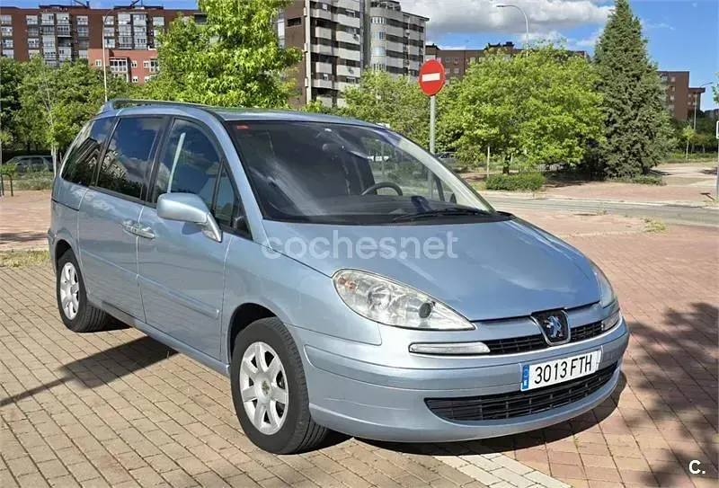 Usado Peugeot 807 109 CV (80 kW) 2007 Azul Monovolumen