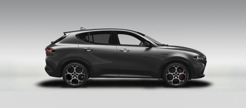 Gris Usado 2023 Alfa Romeo Tonale Veloce SUV | 57.800 € - Imagen 1/4