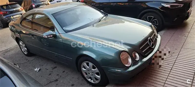 Usado Mercedes CLK200 Avantgarde 136 CV (100 kW) 1999 Verde Coupe
