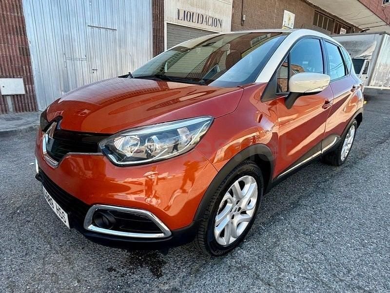 Usado Renault Captur Zen 120 CV (88 kW) 2013 Naranja SUV