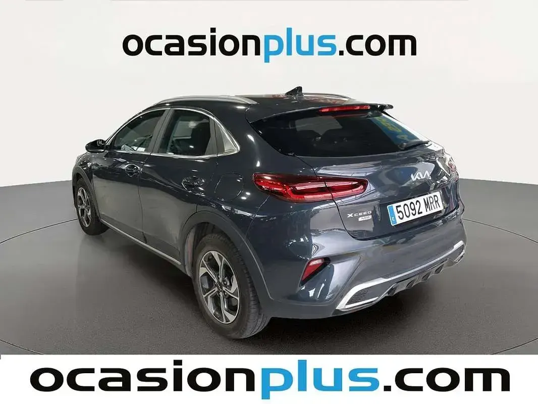 Usado Kia XCeed 160 CV (117 kW) 2024 Gris SUV
