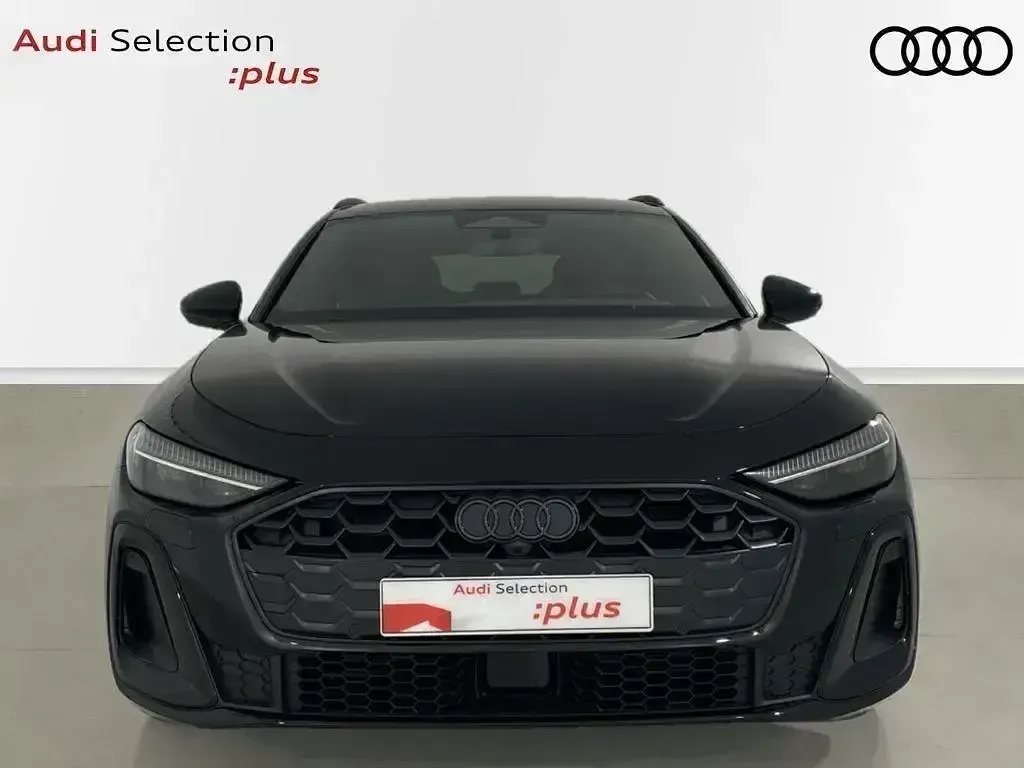 Usado Audi A5 Ambiente 204 CV (150 kW) 2024 Negro Familiar