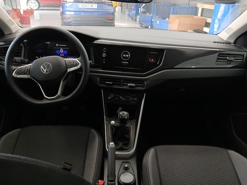 Usado VW Taigo 115 CV (84 kW) 2025 Plata réflex metalizado SUV