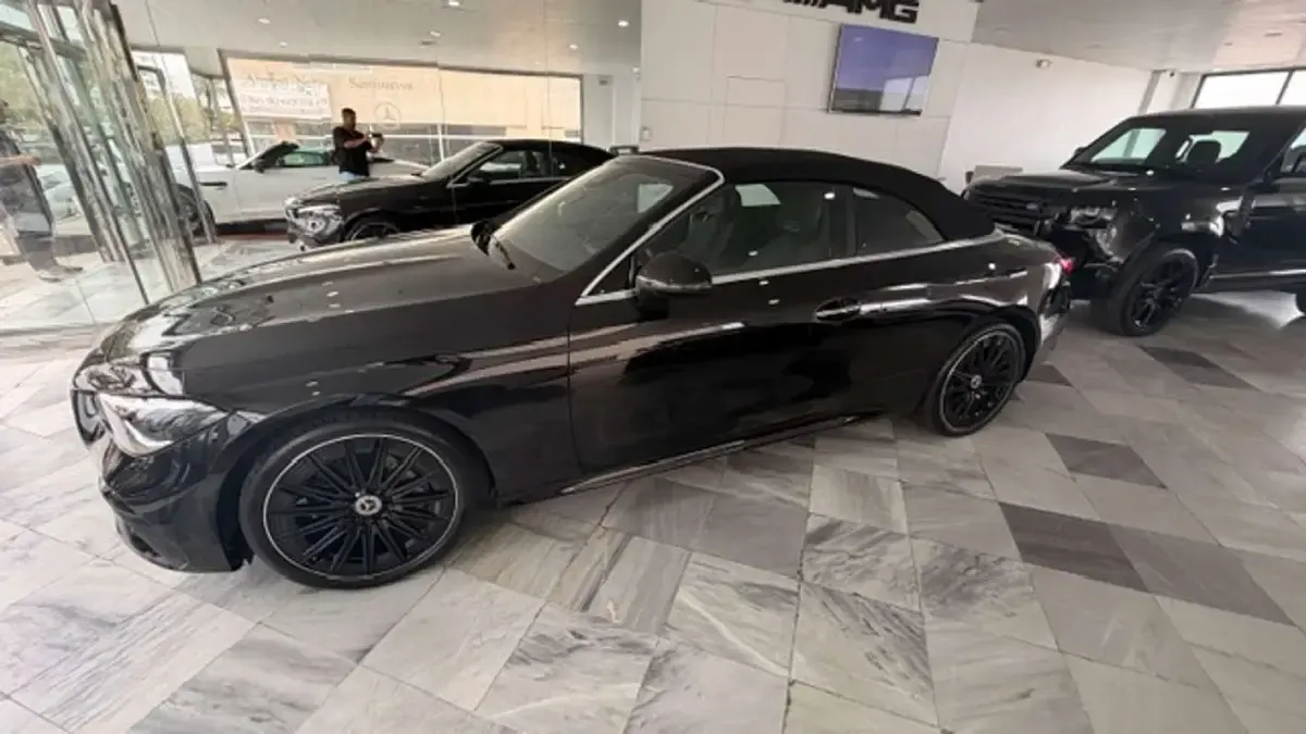 Usado Mercedes CLE220 197 CV (144 kW) 2024 Negro Descapotable