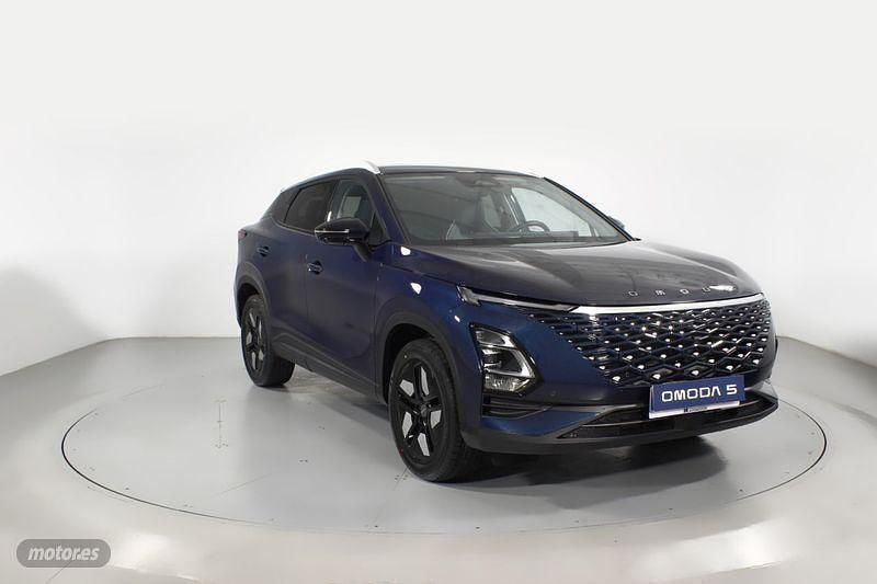 Azul Usado 2025 Omoda 5 SUV | 26.300 € (Precio justo) - Imagen 1/4