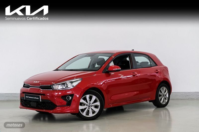 Rojo Usado 2023 Kia Rio Berlina | 17.900 € (Caro) - Imagen 1/4