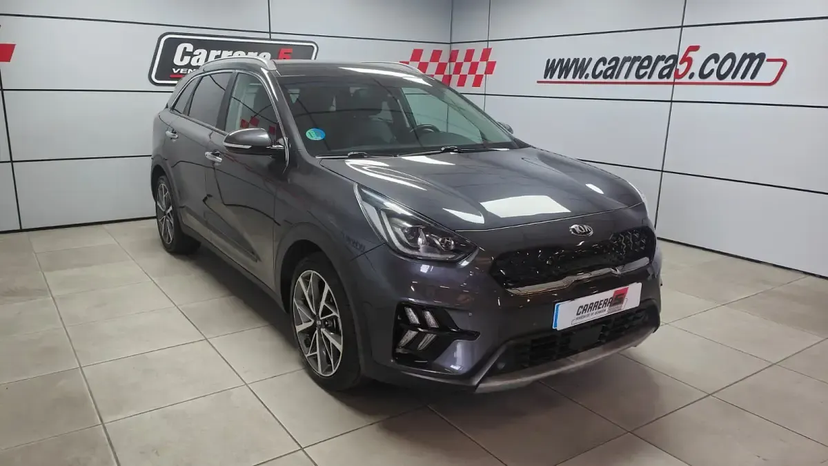 Usado Kia Niro 141 CV (103 kW) 2021 Gris SUV