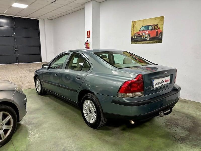 Usado Volvo S60 Kinetic 130 CV (95 kW) 2004 Verde Berlina