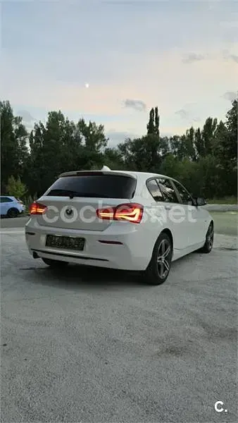 Usado BMW 118 Comfort Edition 136 CV (100 kW) 2015 Blanco Utilitario