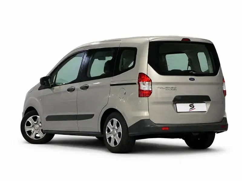 Usado Ford Tourneo Courier Trend 100 CV (73 kW) 2015 Beige Monovolumen