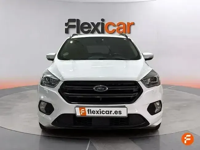 Usado Ford Kuga ST-Line 120 CV (88 kW) 2019 Blanco SUV