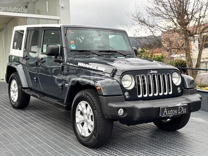 Usado Jeep Wrangler Unlimited 284 CV (208 kW) 2018 Gris / plata SUV