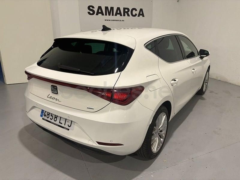 Usado Seat Leon XCELLENCE 204 CV (150 kW) 2021 Blanco Berlina