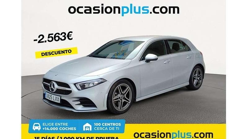 Plateado Usado 2022 Mercedes A180 Utilitario | 25.637 € (Precio justo) - Imagen 1/4