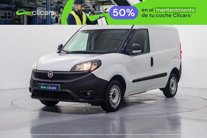 Usado Fiat Doblò 95 CV (69 kW) 2021 Blanco Monovolumen