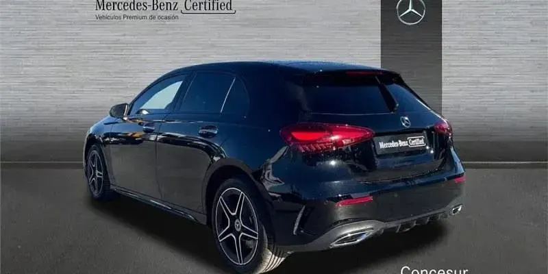 Usado Mercedes A250 218 CV (160 kW) 2025 Negro