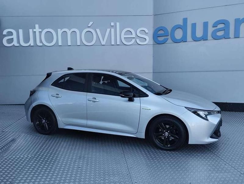 Plateado Usado 2021 Toyota Corolla Business Edition Berlina | 17.800 € (Buen precio) - Imagen 1/4