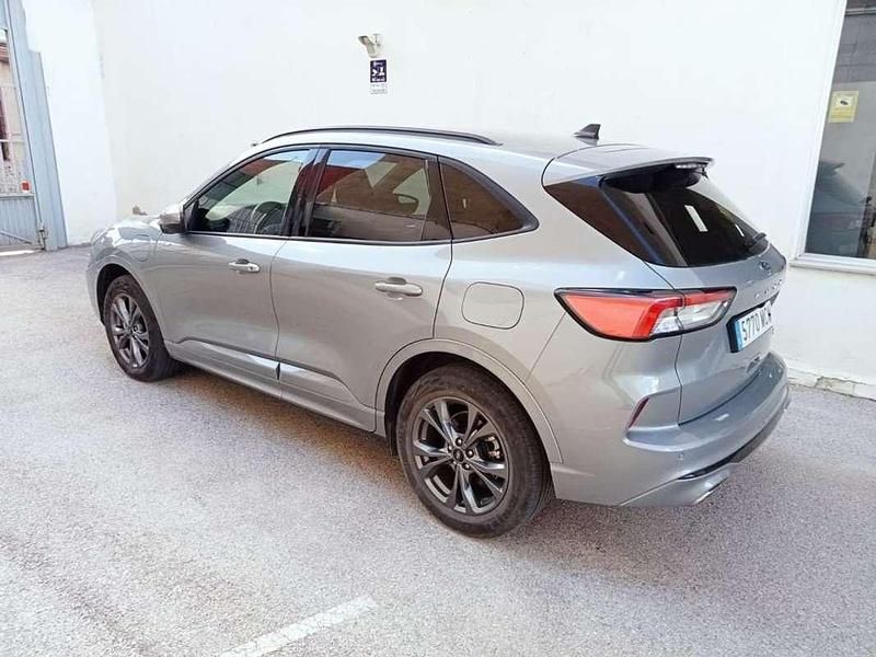 Usado Ford Kuga ST-Line X 224 CV (164 kW) 2022 Plateado SUV