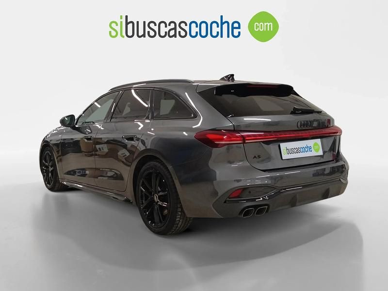 Usado Audi A5 204 CV (150 kW) 2025 Gris/plata Familiar