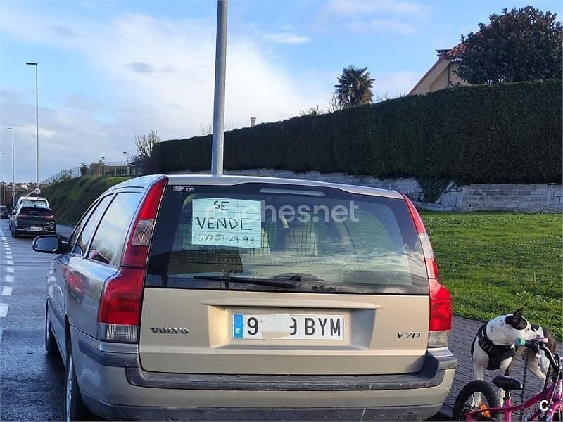 Usado Volvo V70 140 CV (102 kW) 2002 Beige Familiar