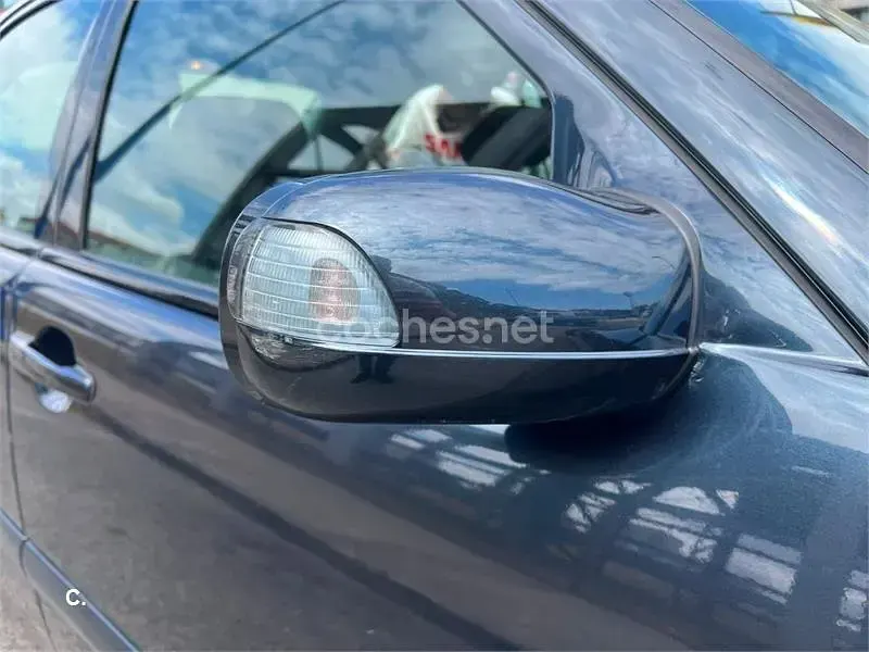 Usado Mercedes E240 Classic 170 CV (125 kW) 2001 Azul Familiar
