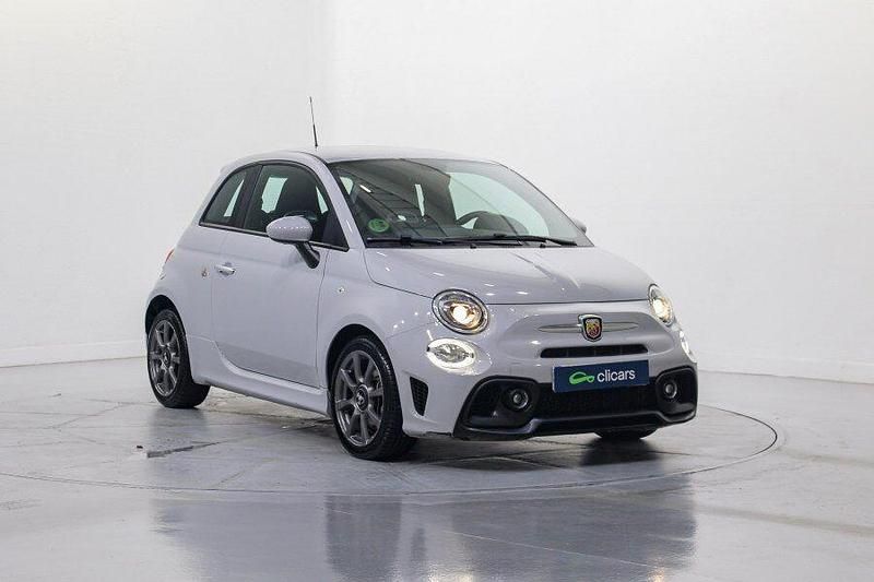 Usado Abarth 595 145 CV (106 kW) 2022 Gris / plata Berlina