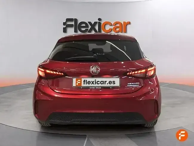 Usado MG MG3 Luxury 195 CV (143 kW) 2025 Rojo Utilitario