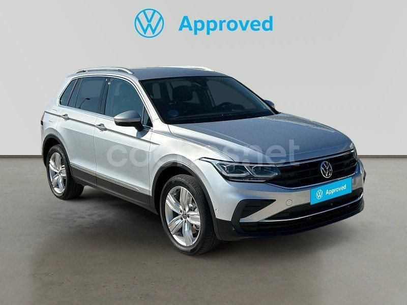 Usado VW Tiguan Life 245 CV (180 kW) 2022 Gris / plata SUV