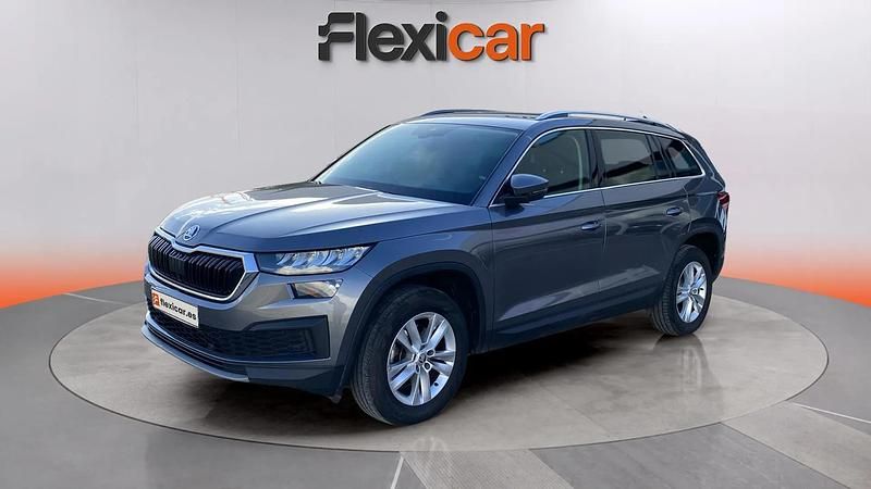 Usado Skoda Kodiaq Active 150 CV (110 kW) 2022 Gris SUV
