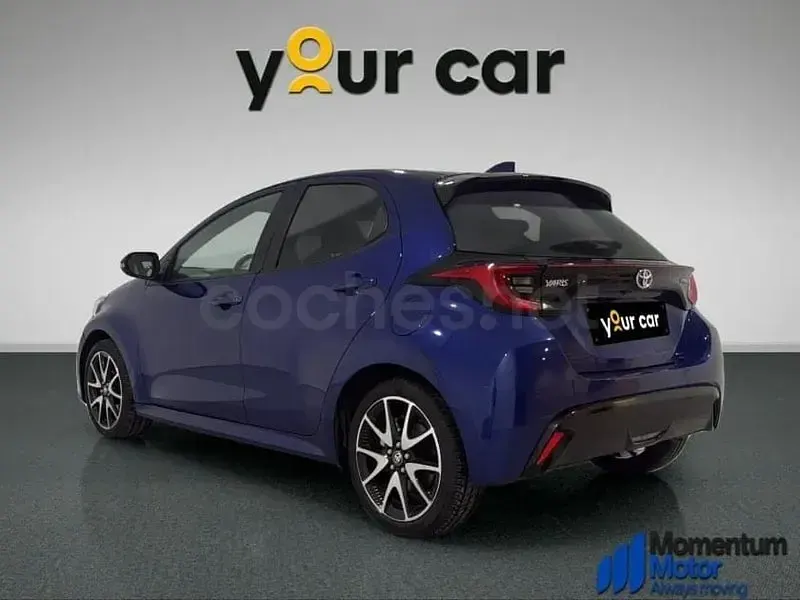 Usado Toyota Yaris Hybrid Style 116 CV (85 kW) 2022 Azul Berlina