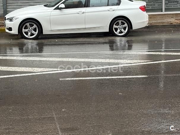 Usado BMW 316 Sport Line 116 CV (85 kW) 2013 Blanco Berlina