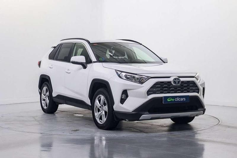 Usado Toyota RAV4 Hybrid Advance 222 CV (163 kW) 2021 Blanco SUV