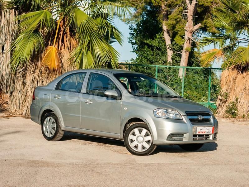 Gris / plata Usado 2006 Chevrolet Aveo LS Berlina | 3300 € (Buen precio) - Imagen 1/4
