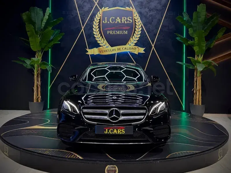 Usado Mercedes E220 194 CV (142 kW) 2018 Negro Berlina