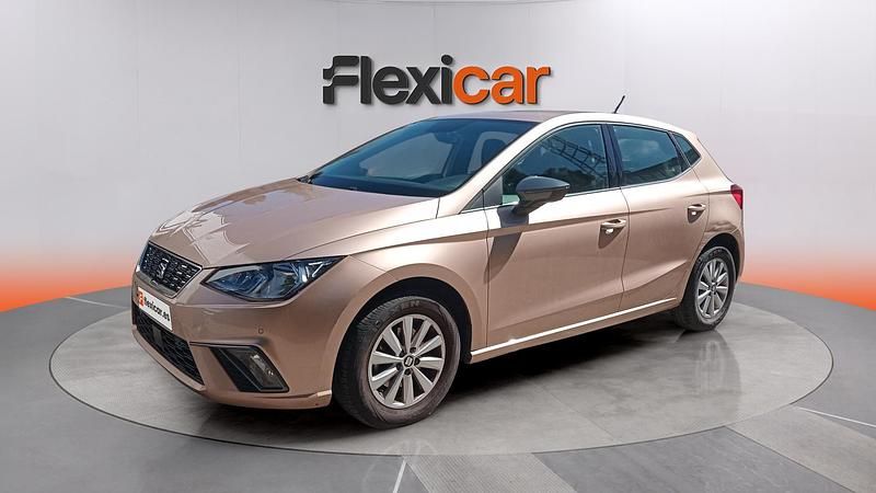 Usado Seat Ibiza Style 115 CV (84 kW) 2018 Gris Utilitario
