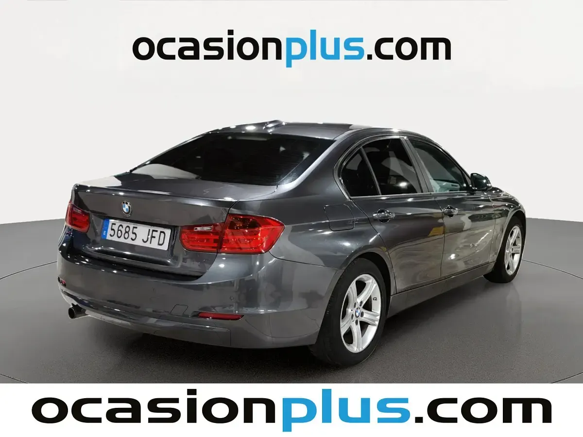Usado BMW 318 143 CV (105 kW) 2015 Gris Berlina